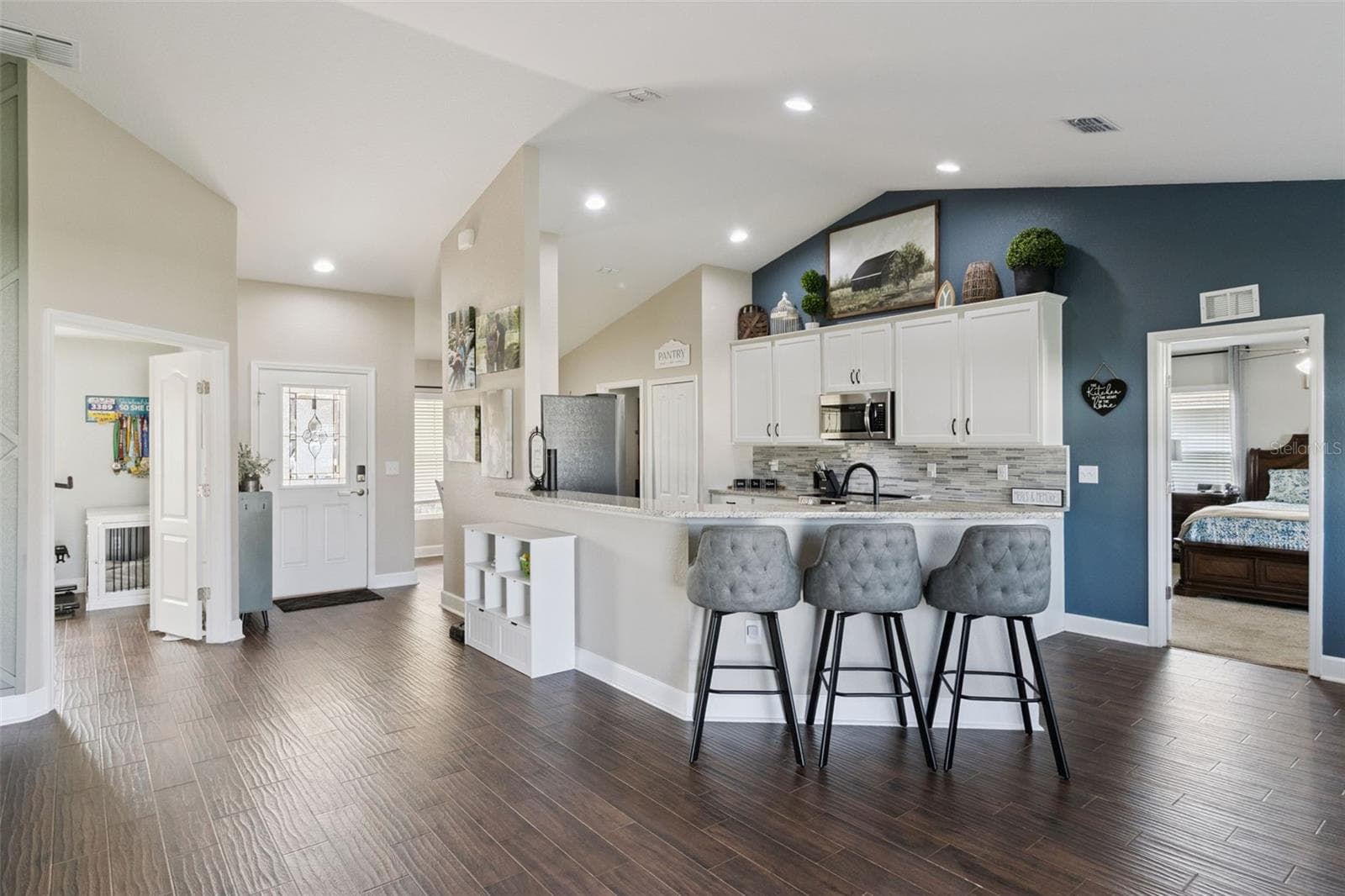 Single Family Residence at 925 LOCHLAND LOOP, BARTOW, photo 11 of 46