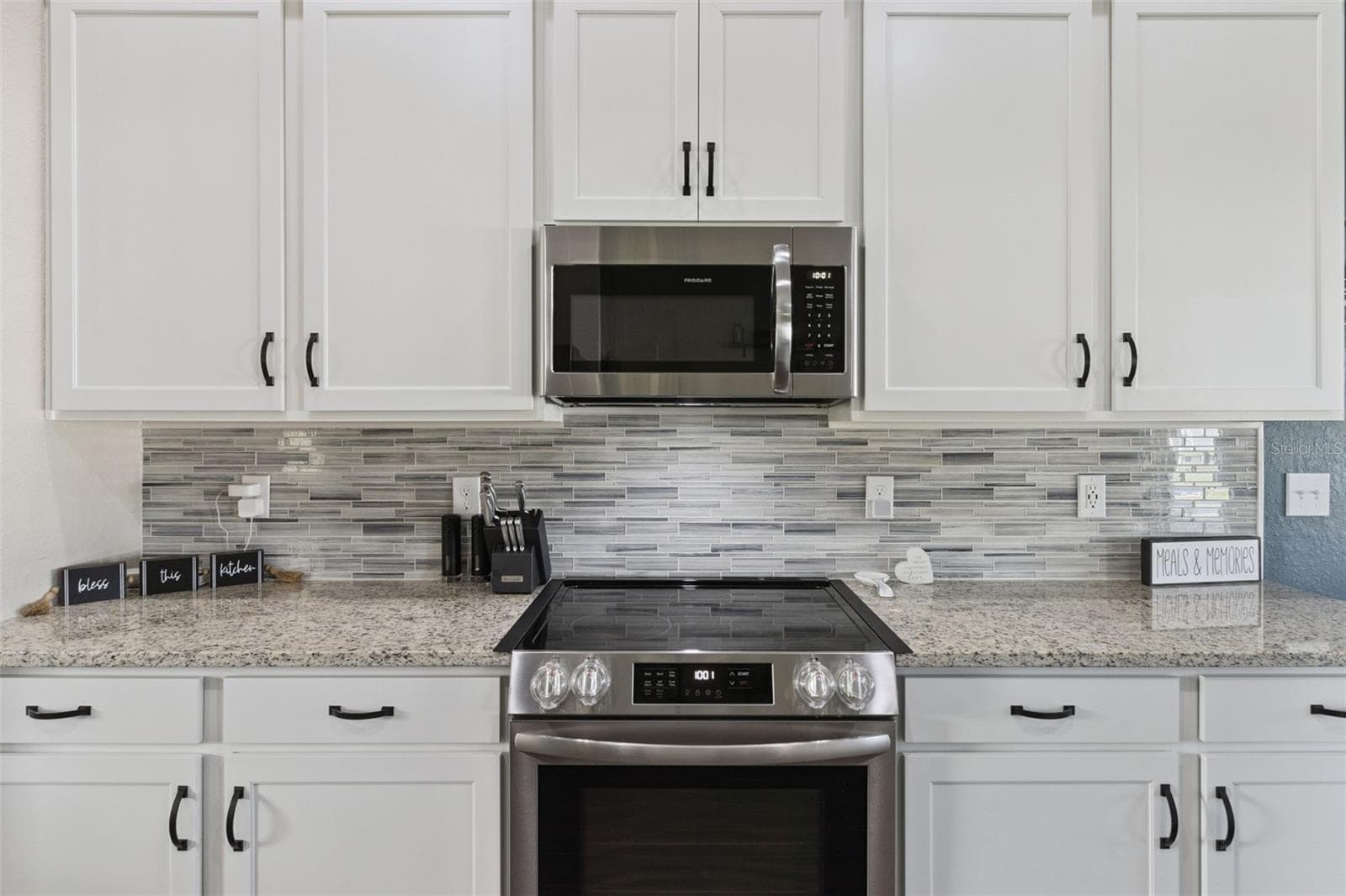 Single Family Residence at 925 LOCHLAND LOOP, BARTOW, photo 15 of 46