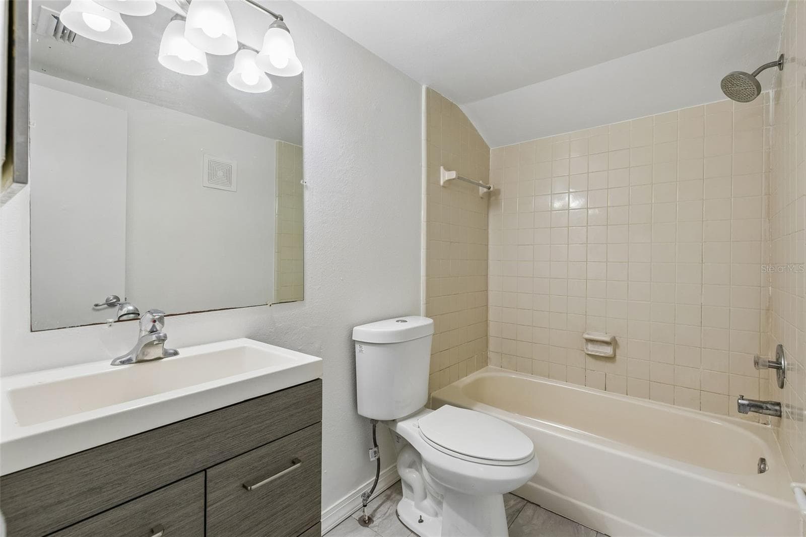 Townhouse at 2835 HUNT CLUB LN, ORLANDO, photo 17 of 20