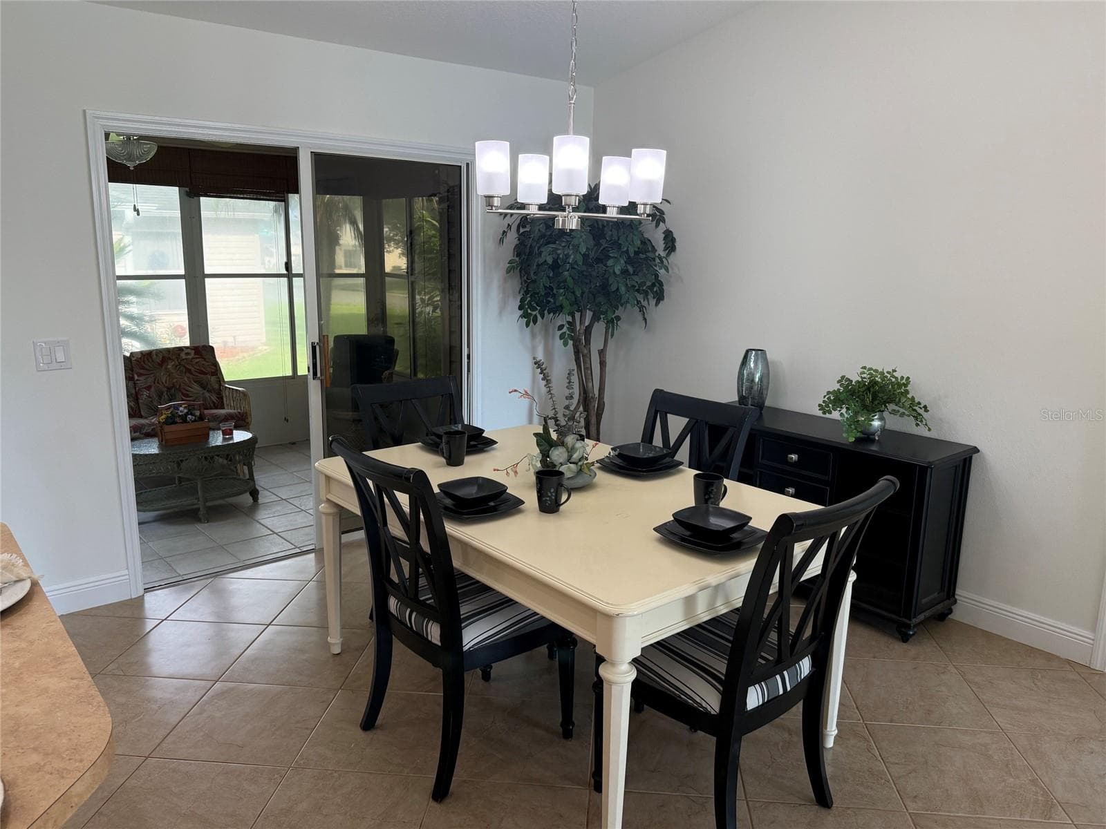 Staged Photo - 1000 KENOVA AVE, THE VILLAGES