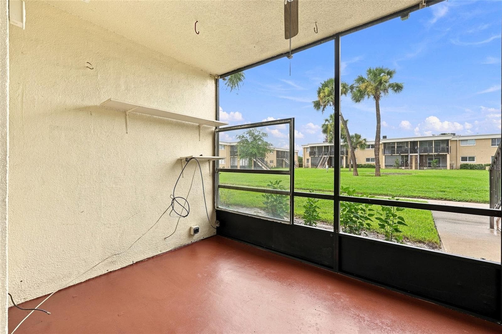 Condominium at 1000 LAKE OF THE WOODS BLVD #105E, FERN PARK, photo 15 of 20
