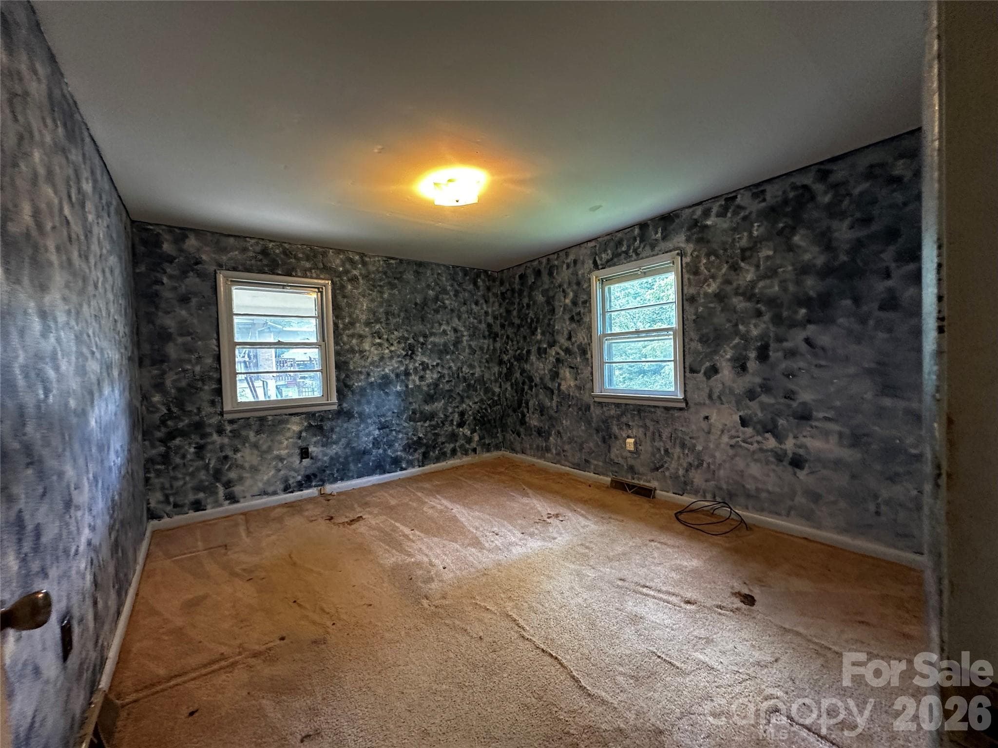 Single Family Residence at 440 Old US 19e Highway, Spruce Pine, photo 13 of 20