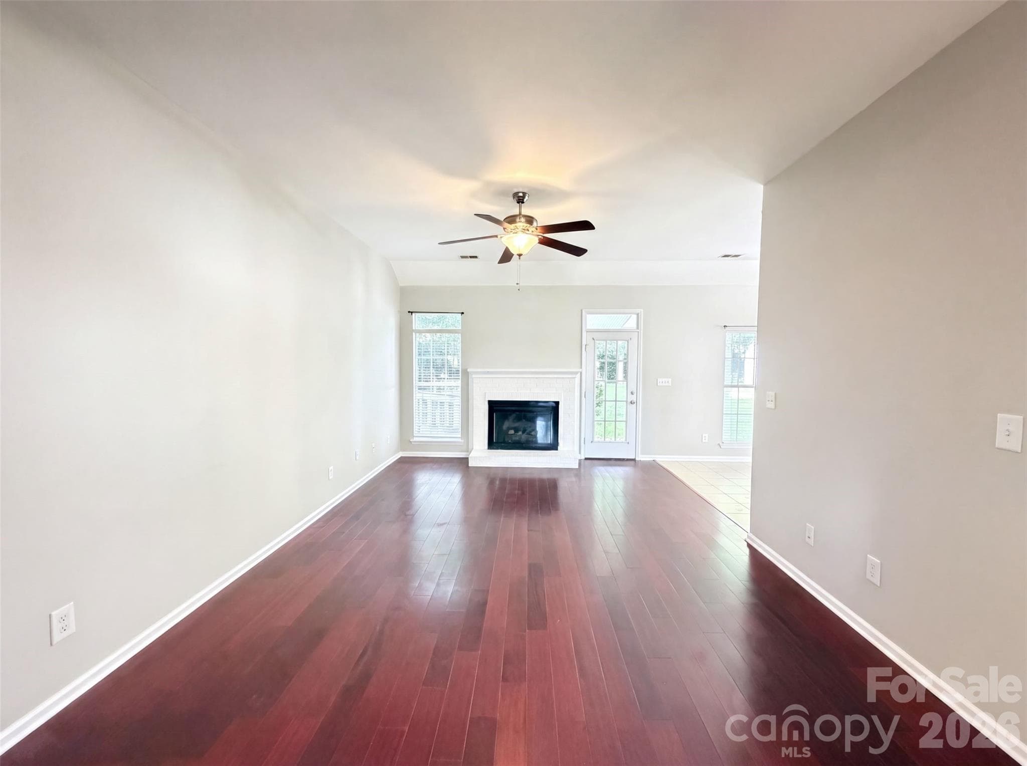 Single Family Residence at 8536 Albury Walk Lane, Charlotte, photo 3 of 16
