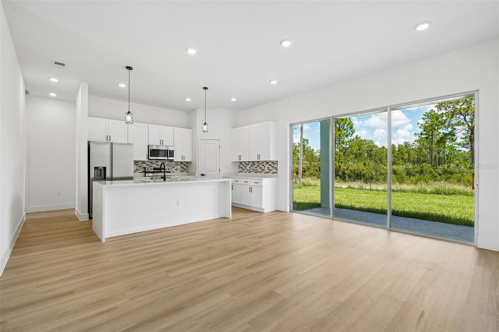 Single Family Residence at 6207 SW 128TH STREET RD, OCALA, photo 9 of 33
