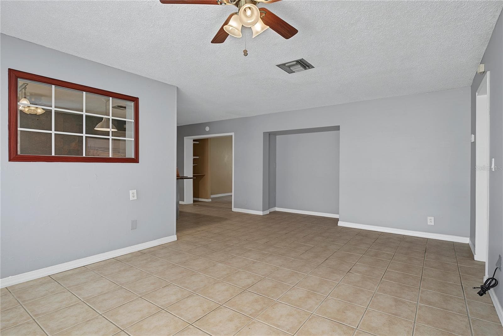 Single Family Residence at 10145 BLUFF CT, ORLANDO, photo 10 of 46