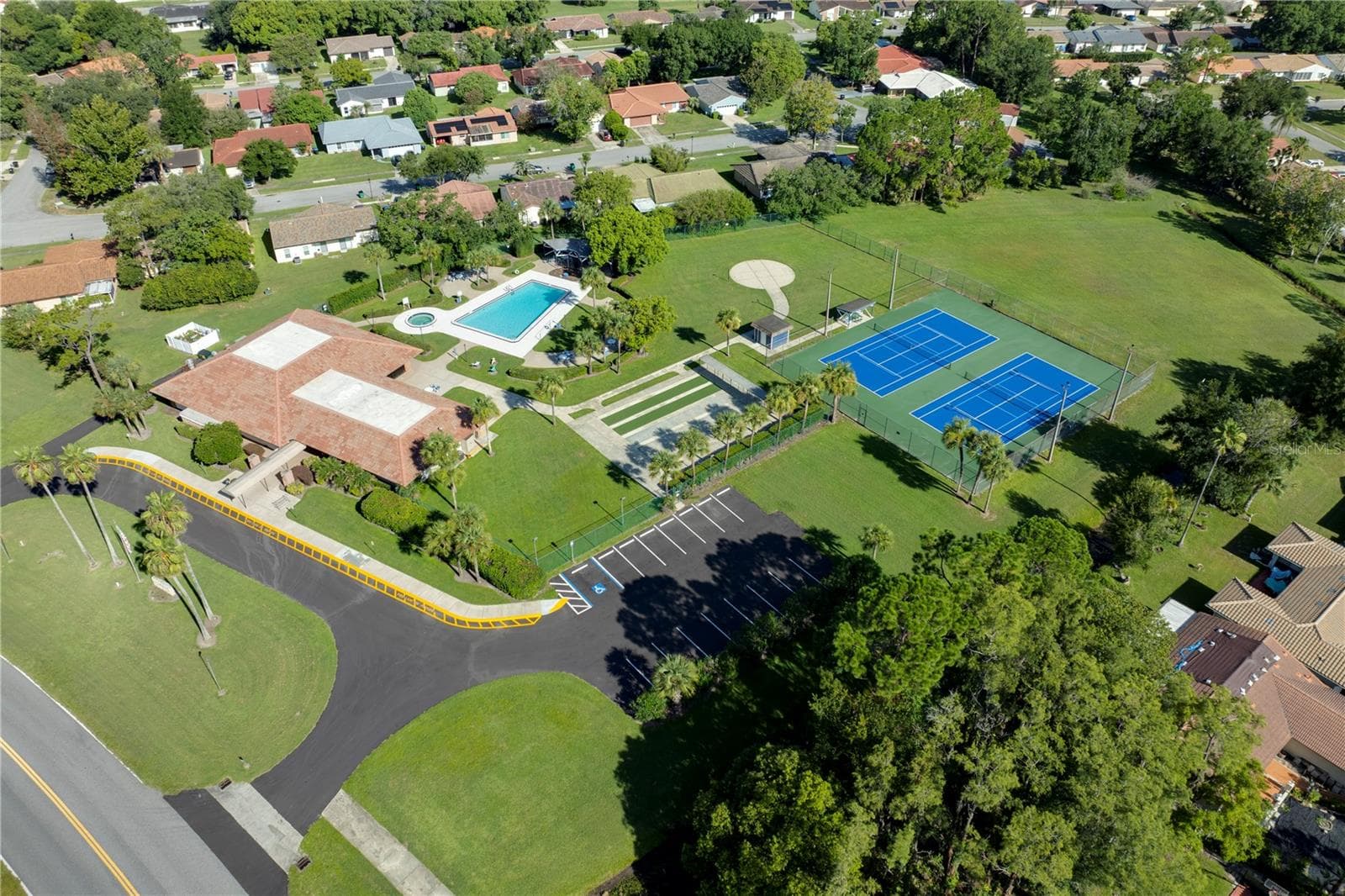 Single Family Residence at 10145 BLUFF CT, ORLANDO, photo 40 of 46