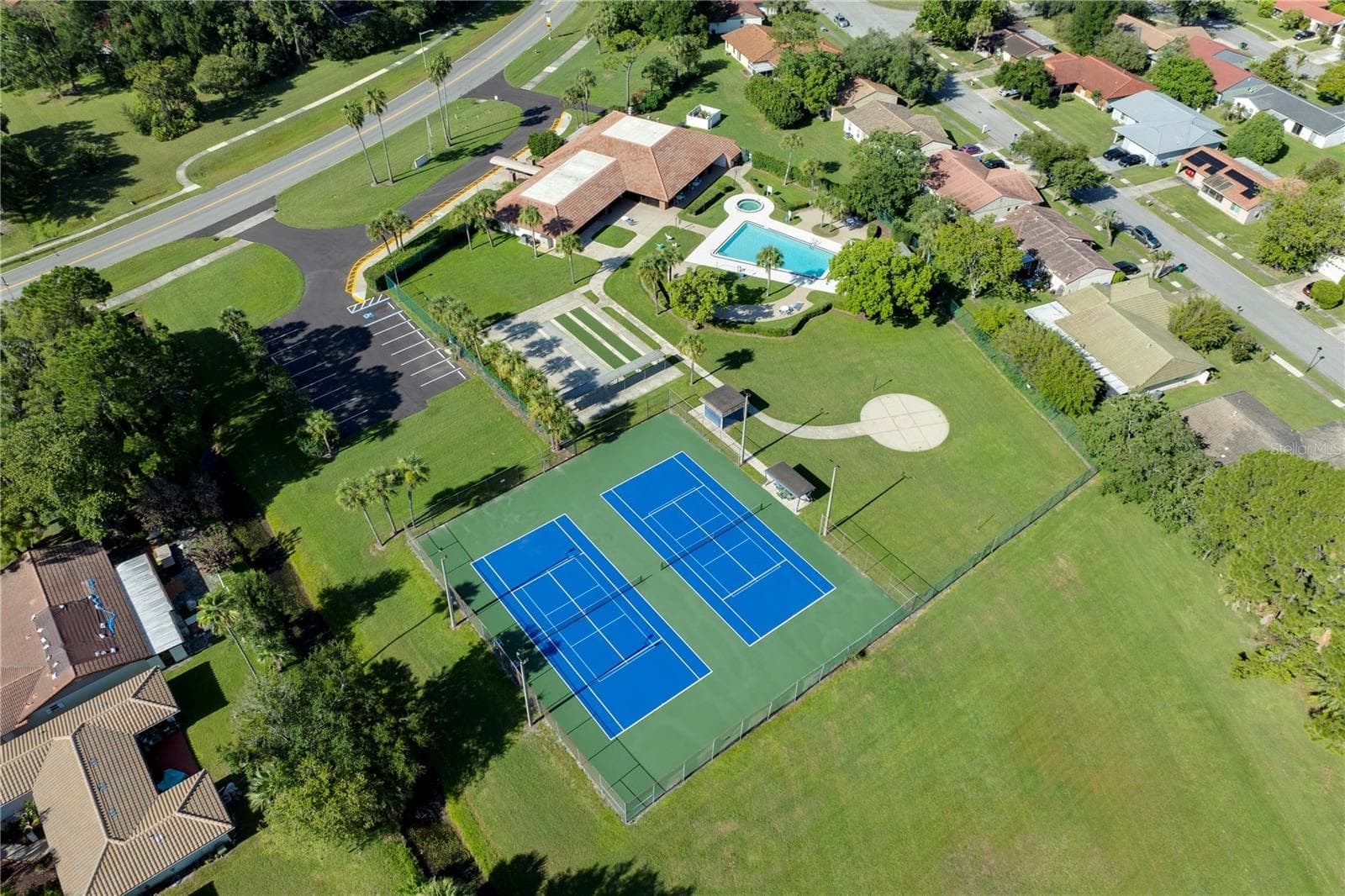 Single Family Residence at 10145 BLUFF CT, ORLANDO, photo 43 of 46