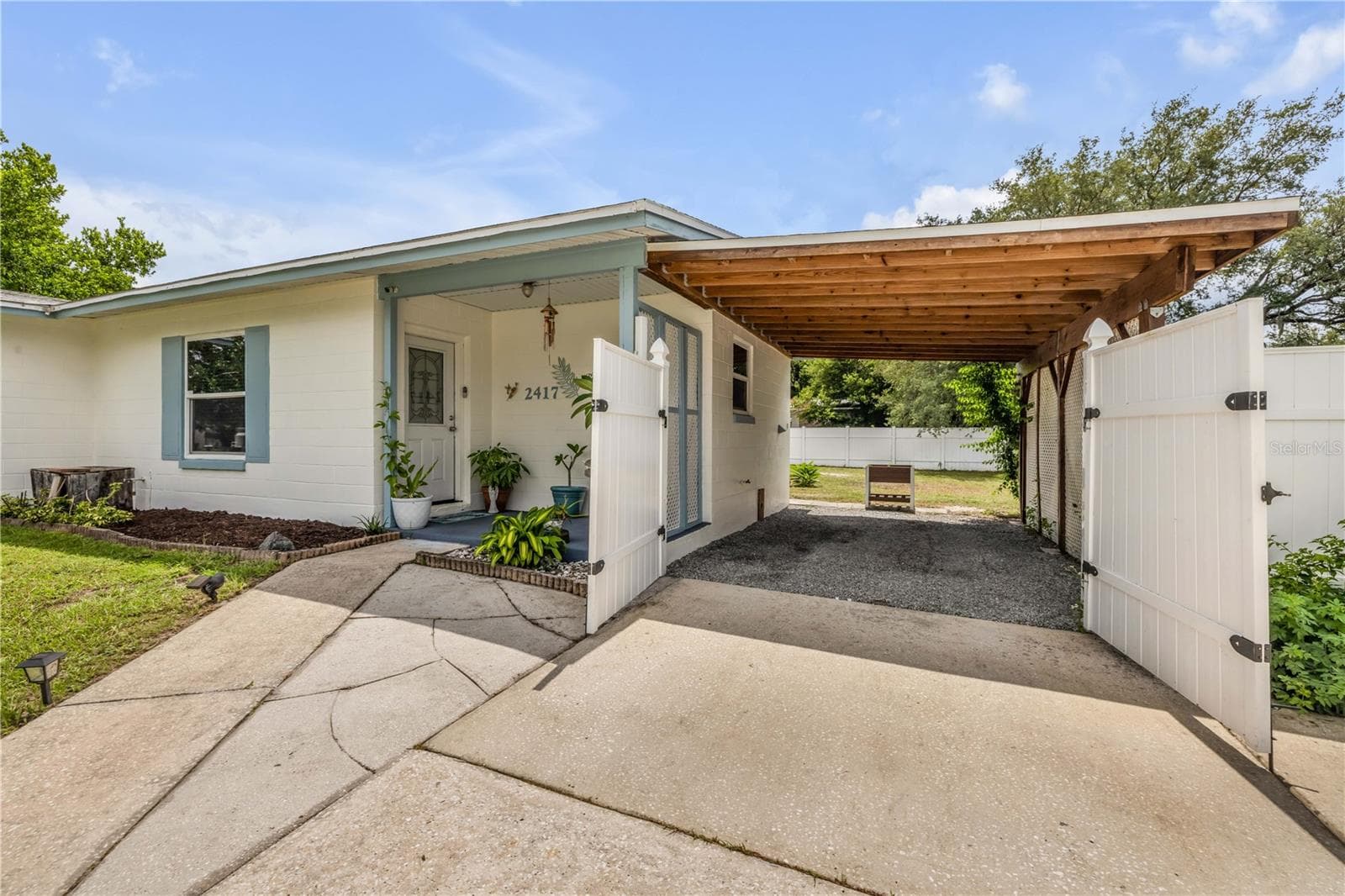Single Family Residence at 2417 ADAMS AVE, DELTONA, photo 4 of 23