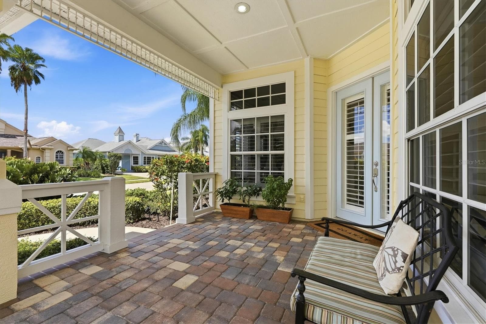 Front Porch - 4747 PINNACLE DR, BRADENTON