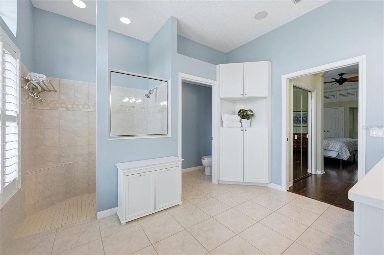 Primary Private Toilet - 4747 PINNACLE DR, BRADENTON