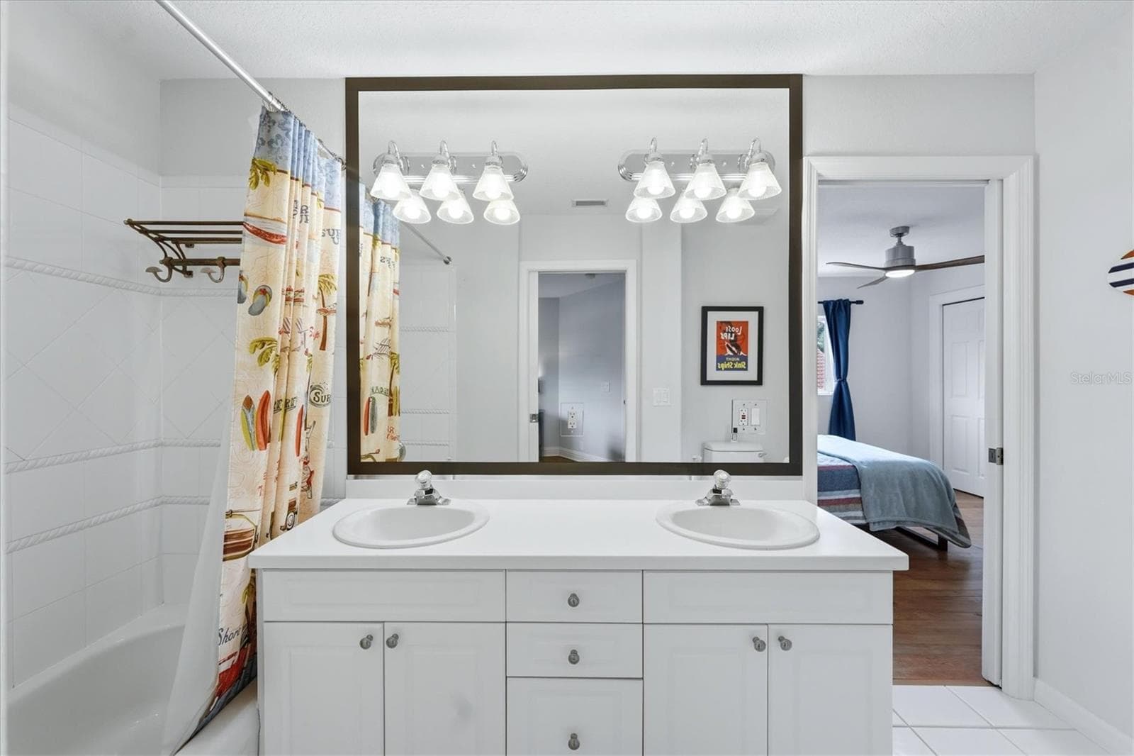 Jack n Jill Bath - 4747 PINNACLE DR, BRADENTON