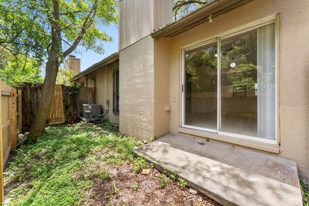 Condominium at 918 OTTO VILLA PL #9, TAMPA, photo 15 of 15