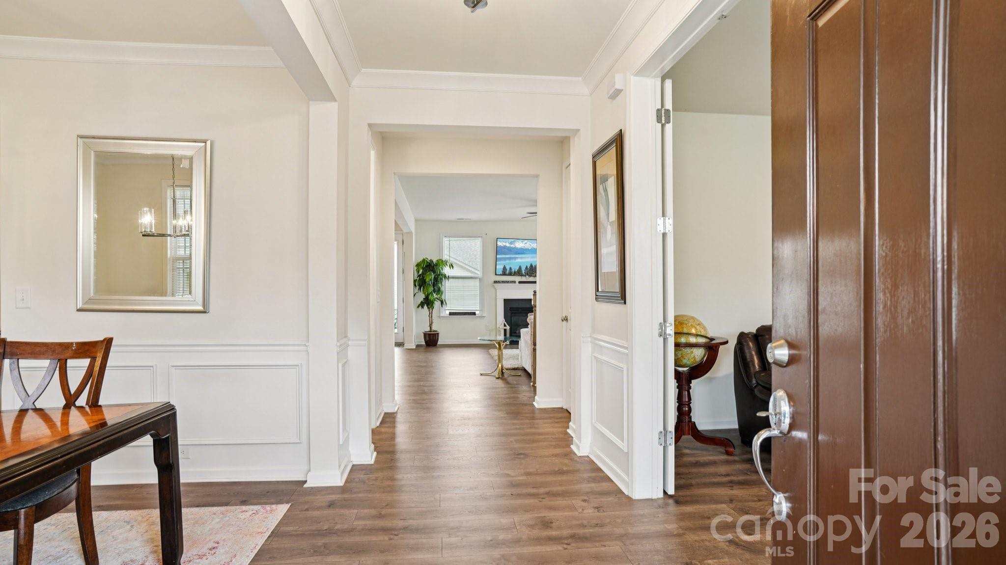 Single Family Residence at 483 Hunton Forest Drive, Concord, photo 4 of 28