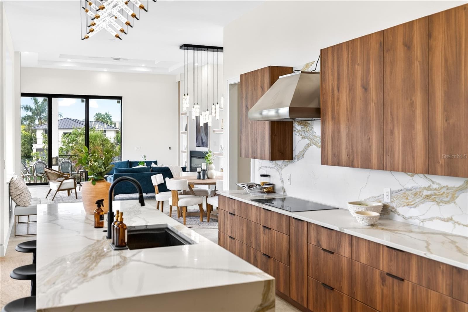 Single Family Residence at 539 AVENIDA DEL NORTE, SARASOTA, photo 5 of 64
