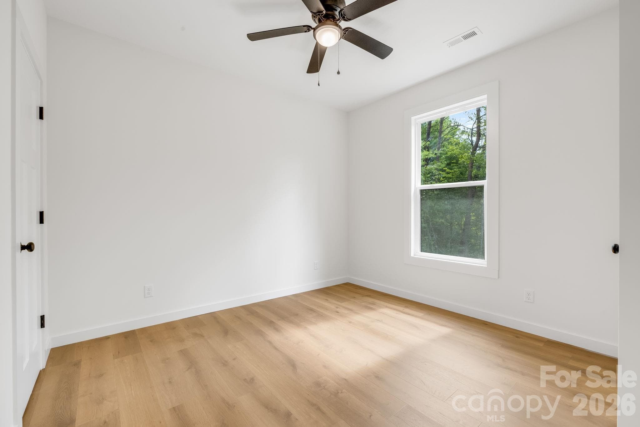 Single Family Residence at 120 Dog Star Lane, Alexander, photo 11 of 16