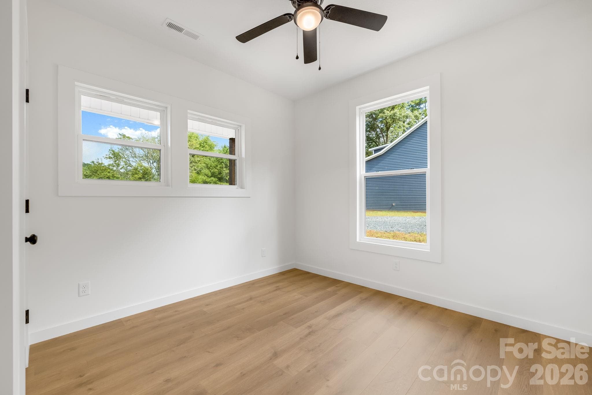 Single Family Residence at 120 Dog Star Lane, Alexander, photo 13 of 16