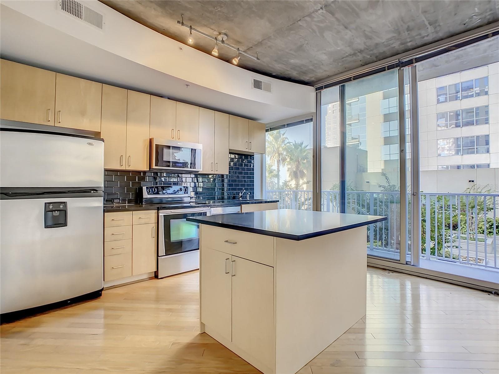 Condominium at 155 S COURT AVE #1106, ORLANDO, photo 24 of 35