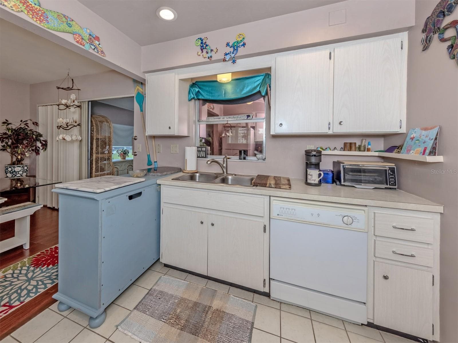 Single Family Residence at 424 CENTER RD, VENICE, photo 21 of 67