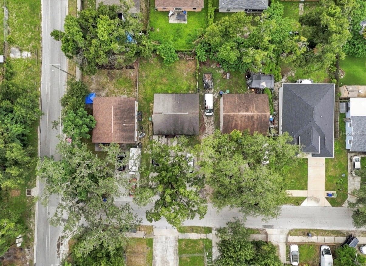 Duplex at 8602 N 14TH ST, TAMPA, photo 26 of 32
