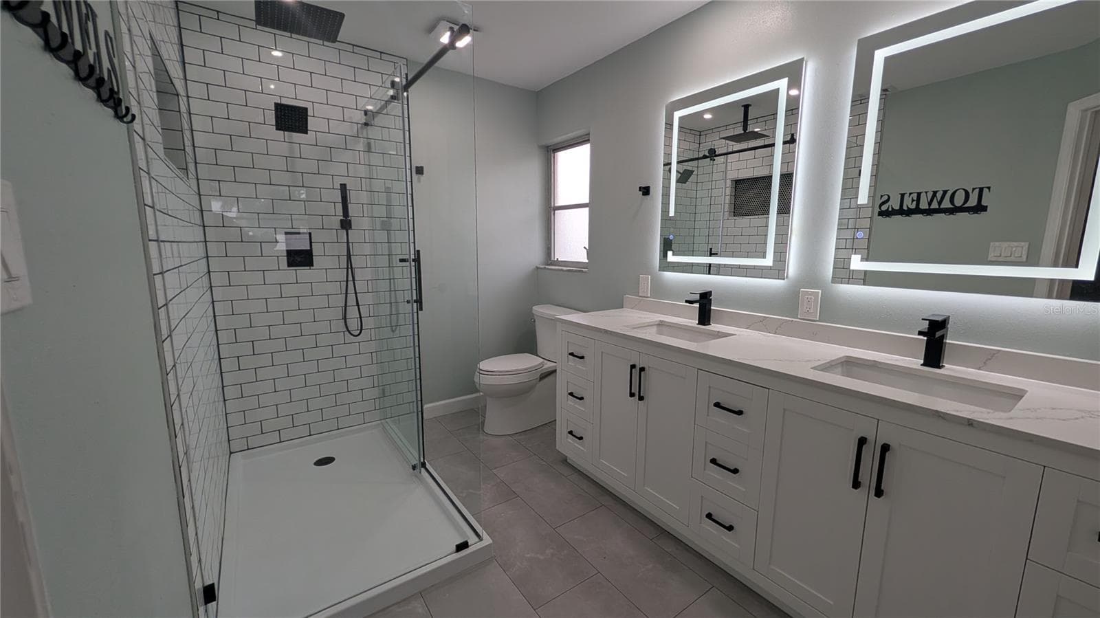 Primary bathroom - 1406 S VENICE BLVD, VENICE
