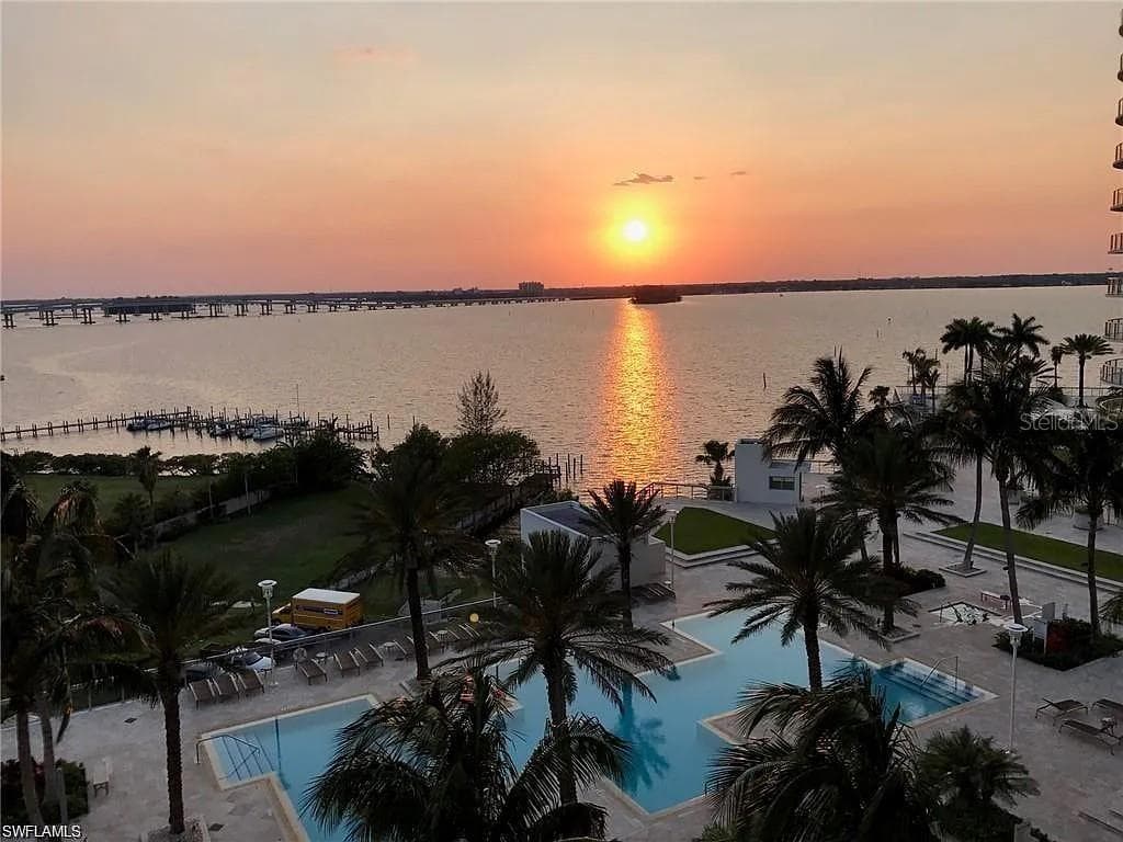 Condominium at 3000 OASIS GRAND BLVD #1002, FORT MYERS, photo 23 of 28