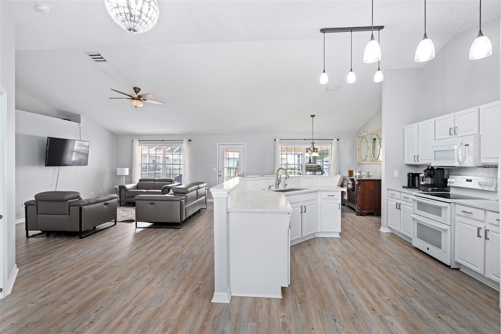 Spacious, Open Kitchen - 23 POWDER HILL LN, PALM COAST