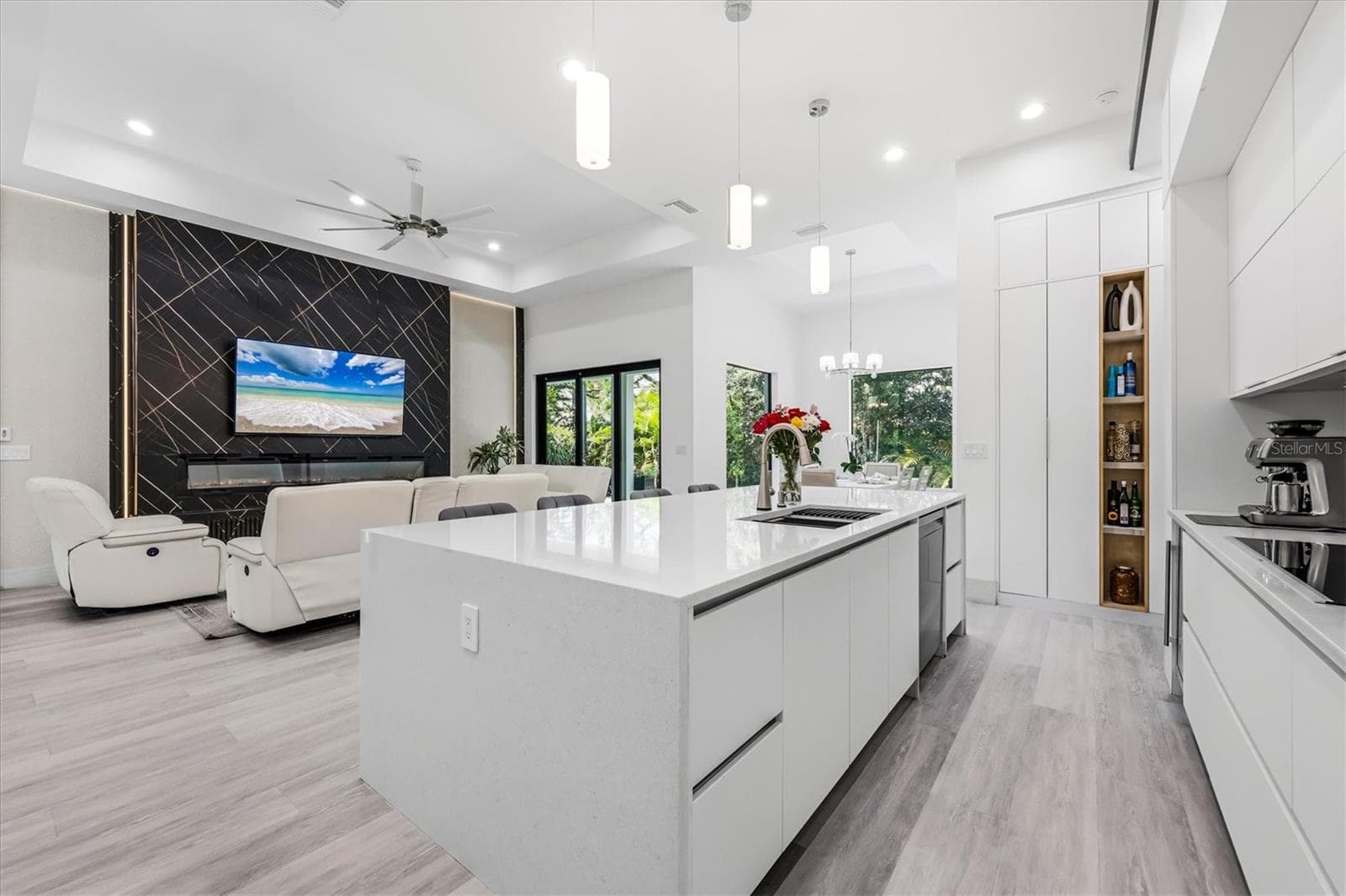 Single Family Residence at 380 COWRY RD, VENICE, photo 18 of 58