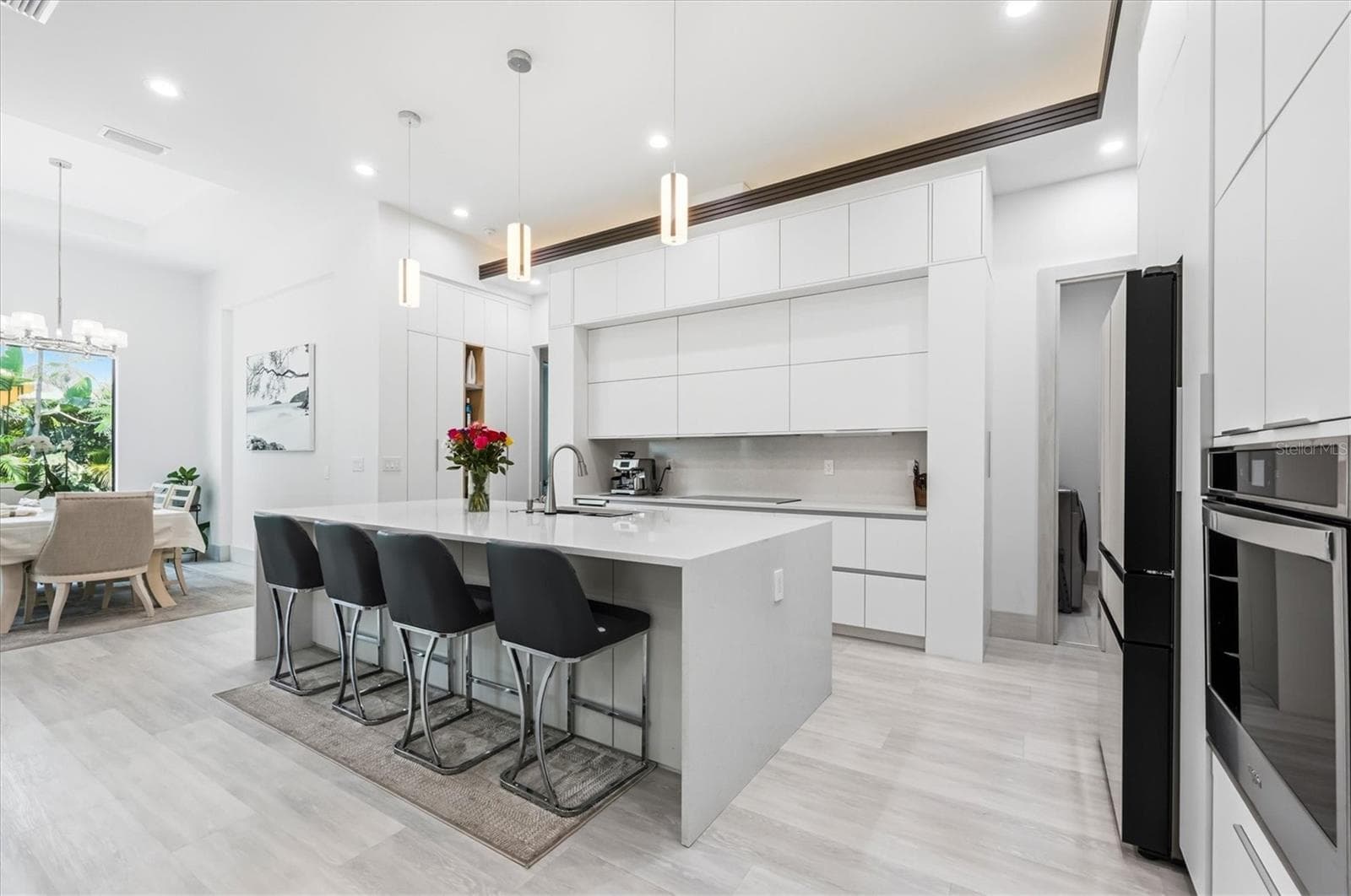 Single Family Residence at 380 COWRY RD, VENICE, photo 19 of 58