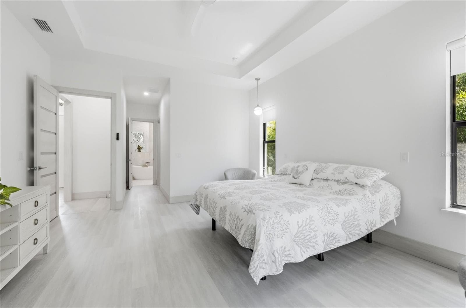 Single Family Residence at 380 COWRY RD, VENICE, photo 26 of 58