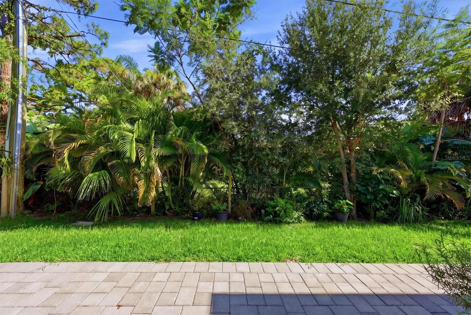 Single Family Residence at 380 COWRY RD, VENICE, photo 43 of 58