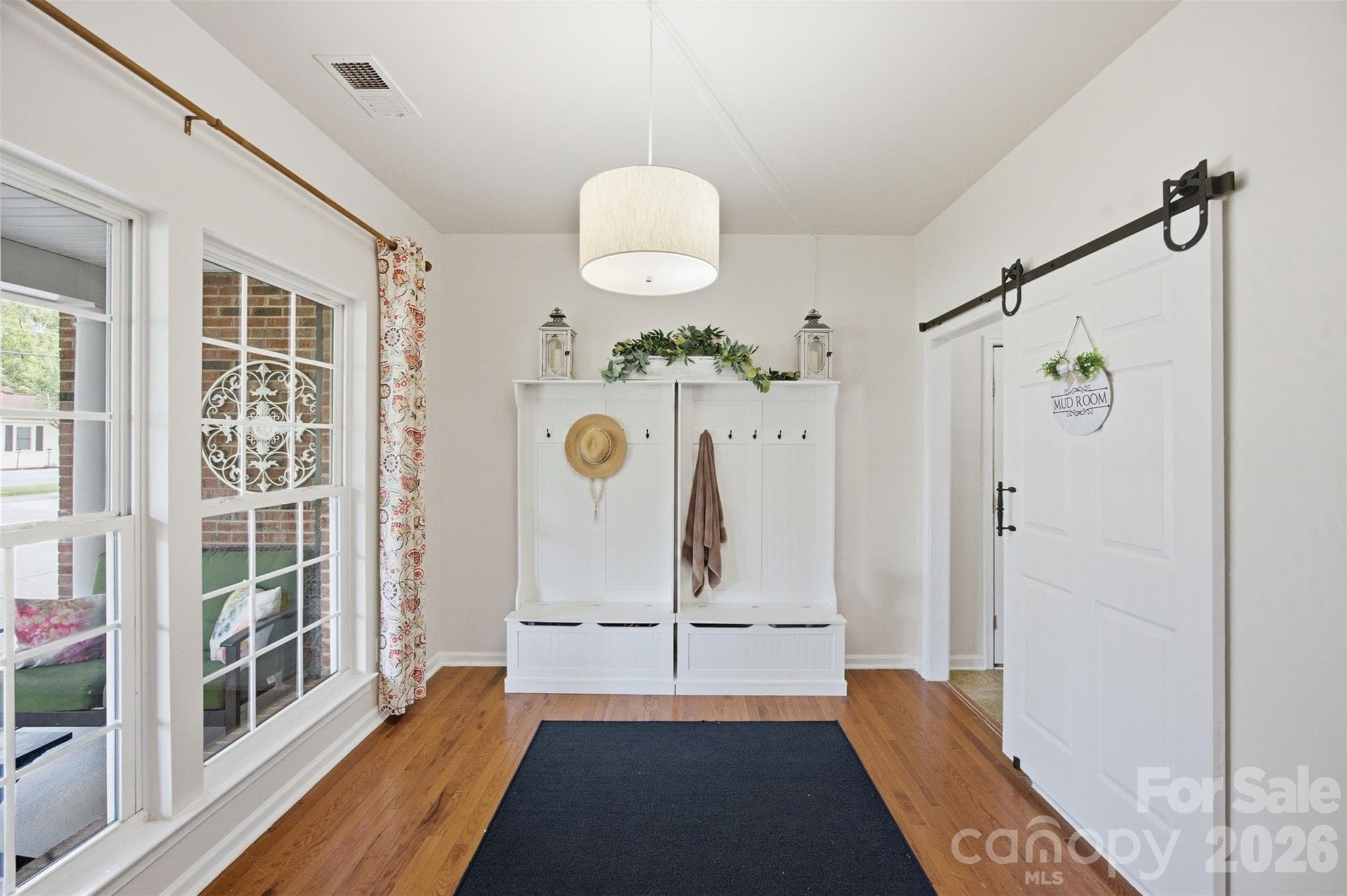 Single Family Residence at 221 Nixon Road, Belmont, photo 5 of 48