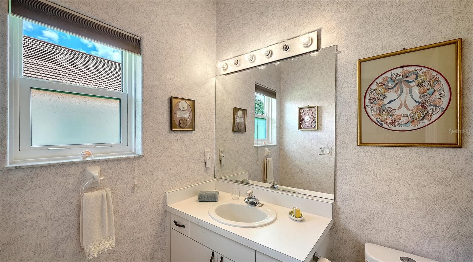 Single Family Residence at 5476 GOLF POINTE DR, SARASOTA, photo 29 of 74