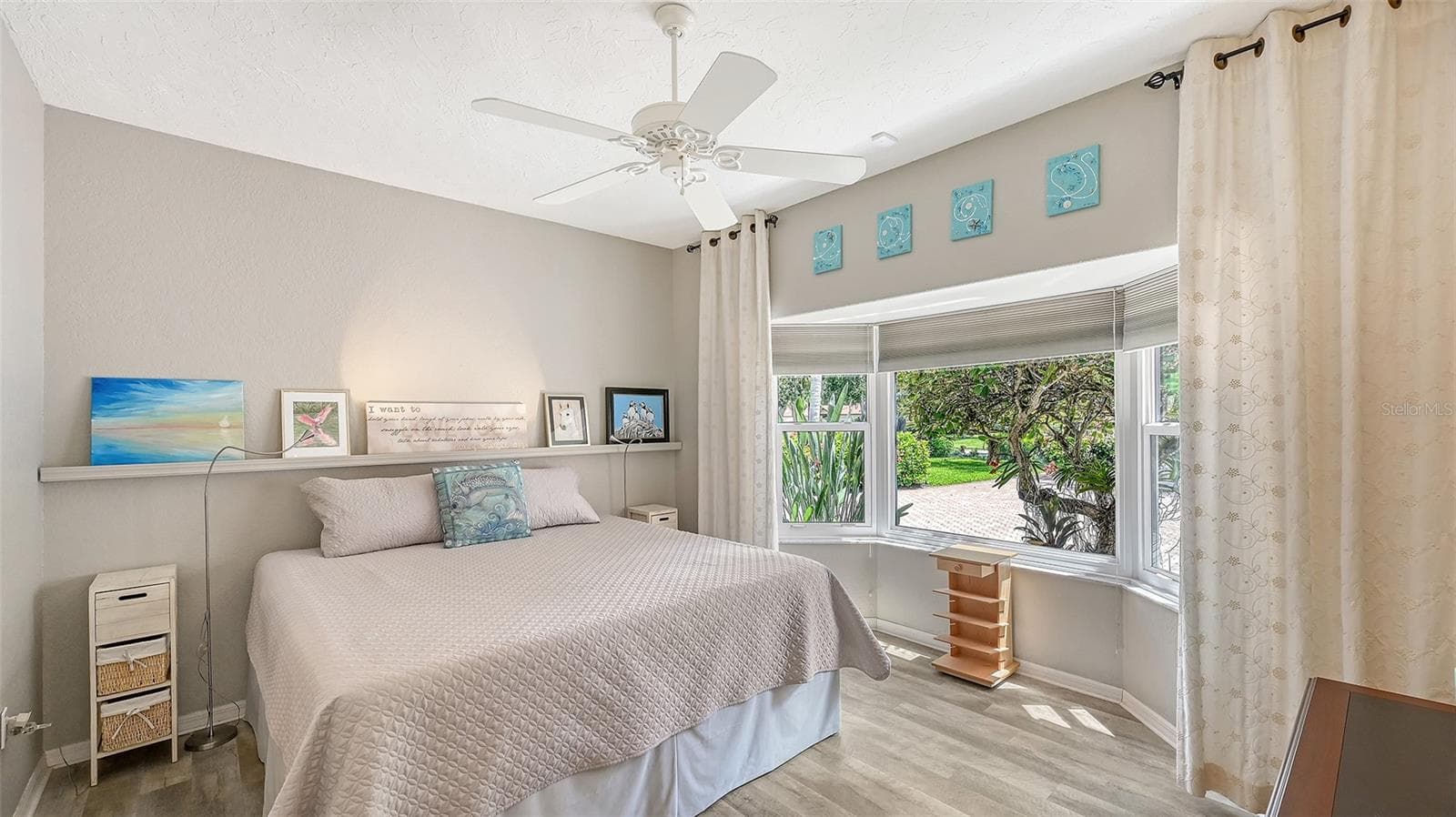 Single Family Residence at 5476 GOLF POINTE DR, SARASOTA, photo 33 of 74