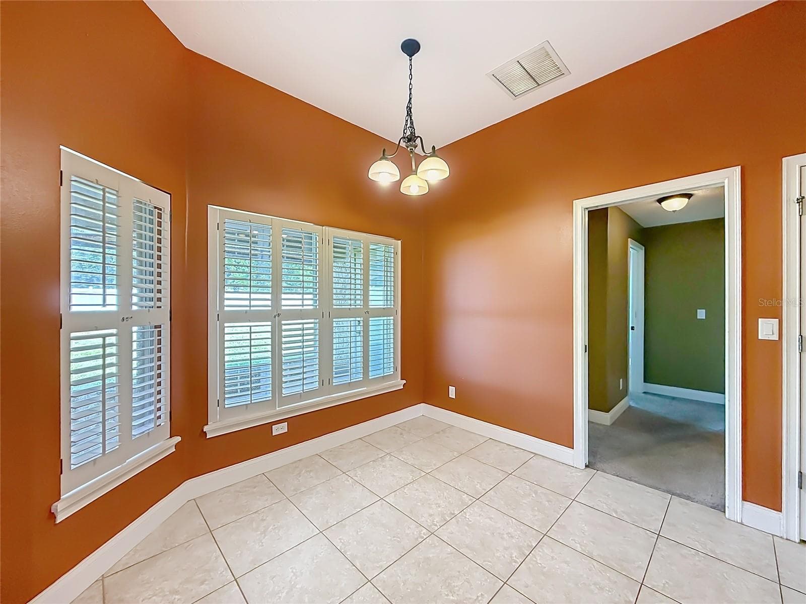 Single Family Residence at 301 ASHTON WOODS LN, LEESBURG, photo 11 of 52