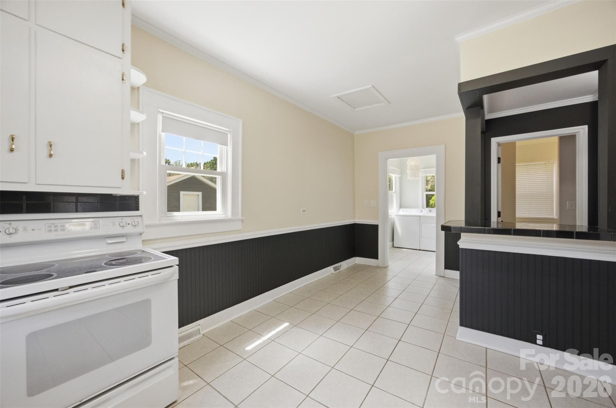 Single Family Residence at 101 Sunset Drive, Stanley, photo 9 of 30