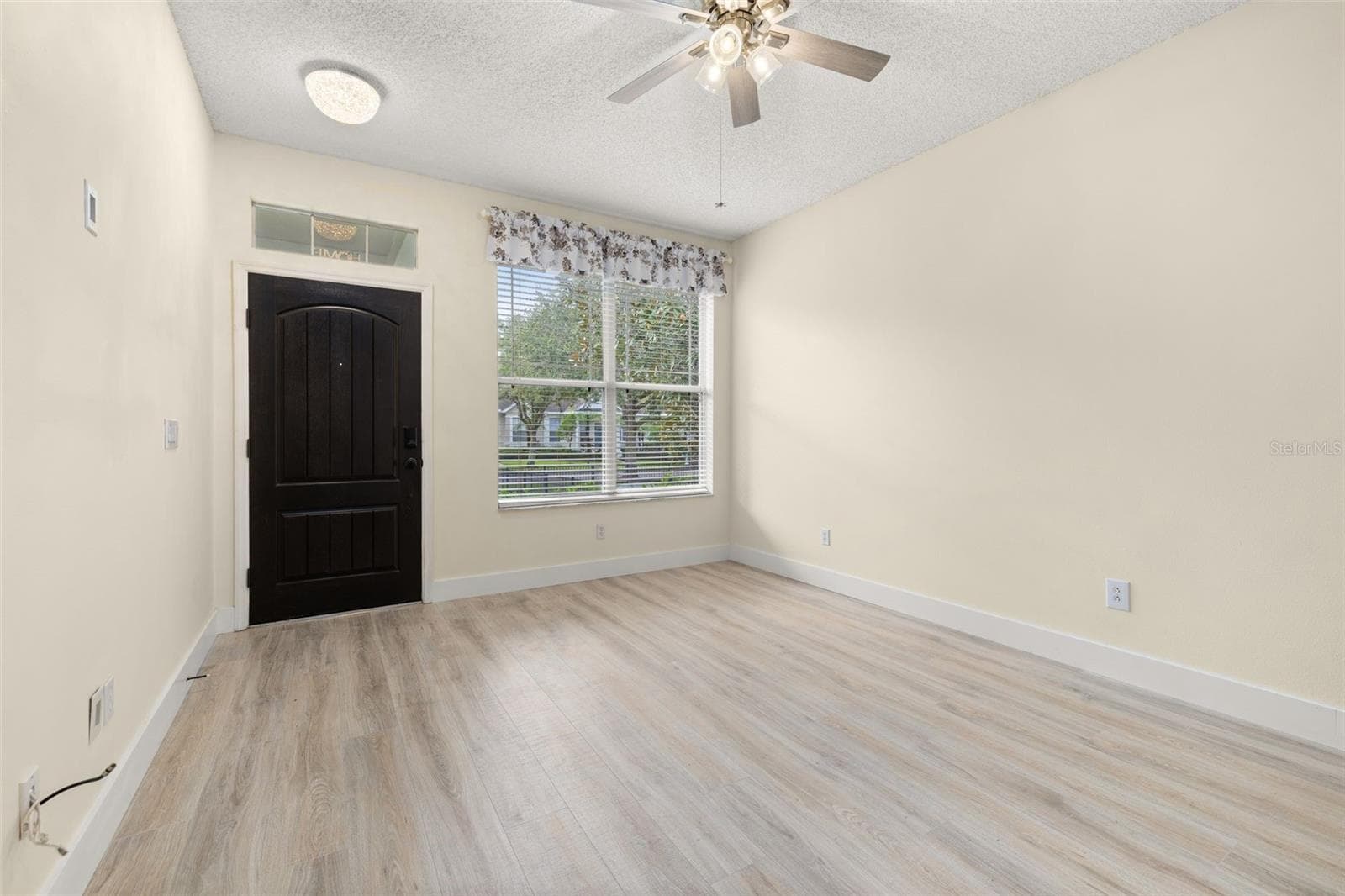 Townhouse at 14623 SWEET ACACIA DR, ORLANDO, photo 13 of 74
