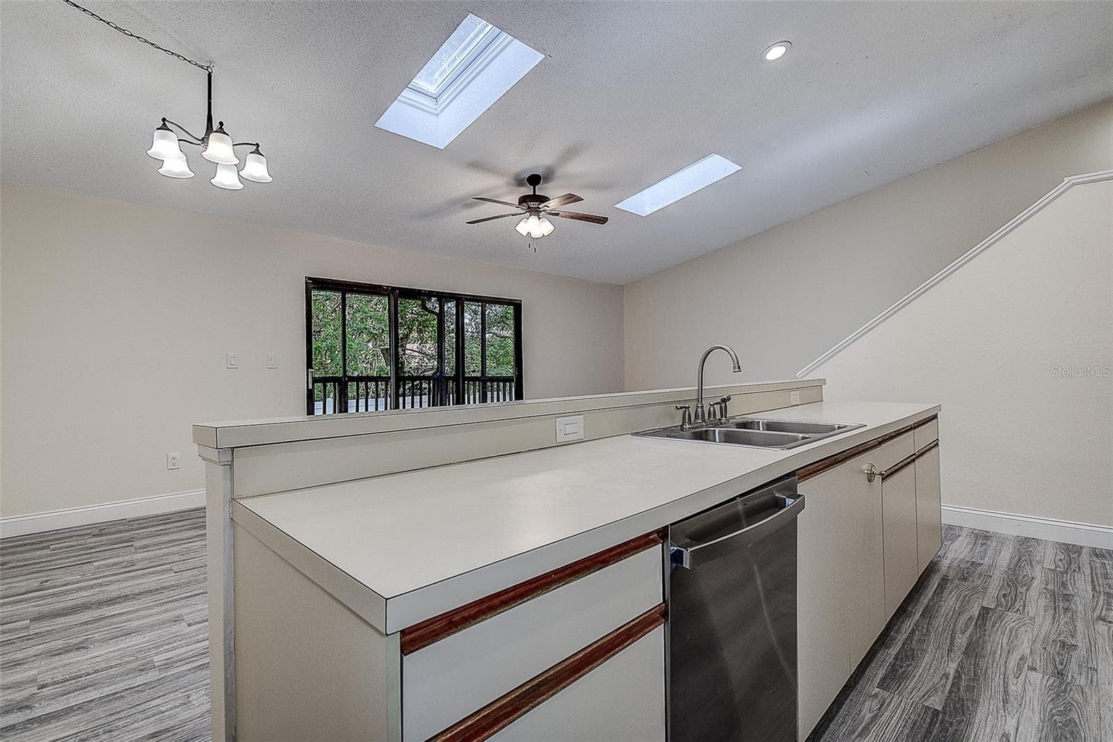 Condominium at 6334 92ND PL N #2401, PINELLAS PARK, photo 12 of 45