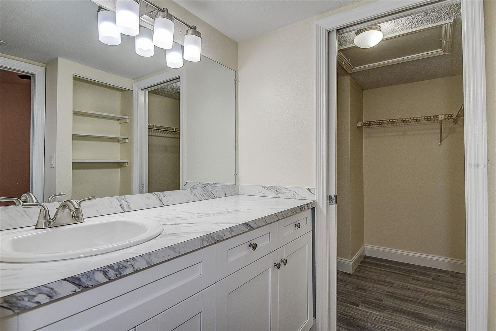 Condominium at 6334 92ND PL N #2401, PINELLAS PARK, photo 16 of 45