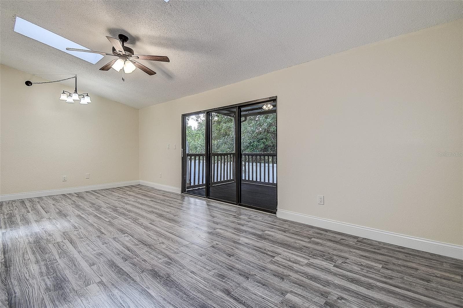 Condominium at 6334 92ND PL N #2401, PINELLAS PARK, photo 21 of 45