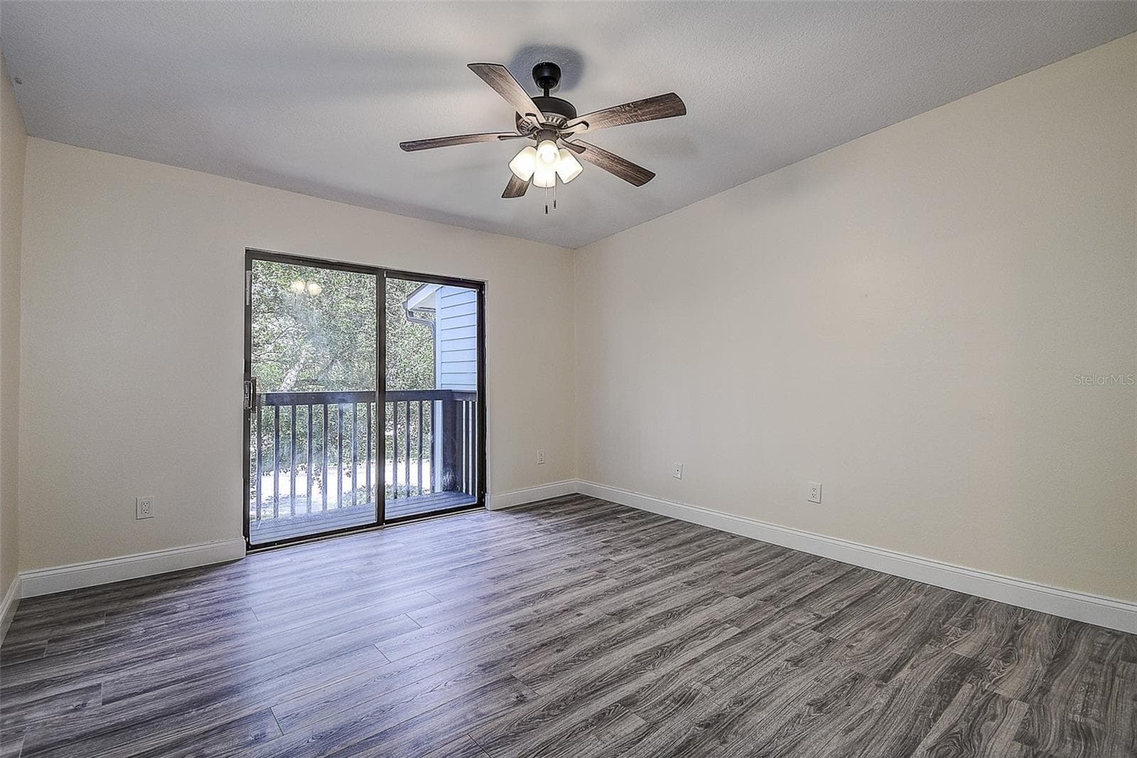Condominium at 6334 92ND PL N #2401, PINELLAS PARK, photo 27 of 45