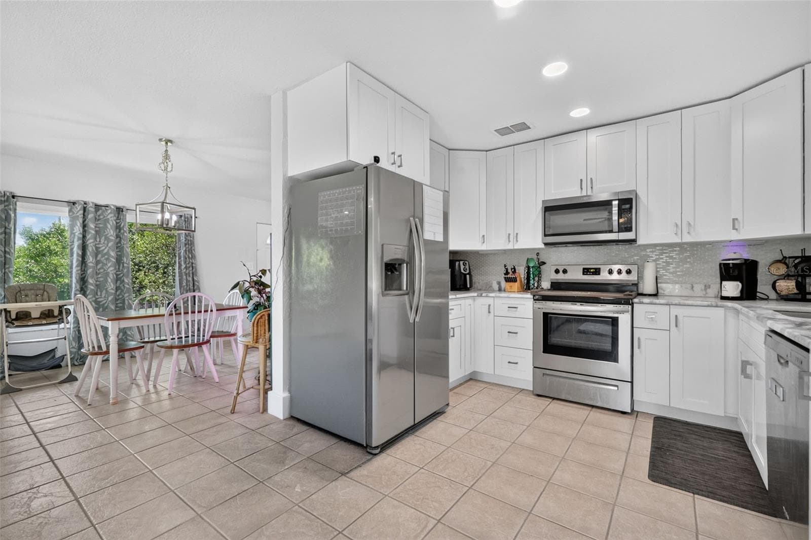 Remodeled Kitchen with Stainless Appliances - 428 RUTH ST, LONGWOOD