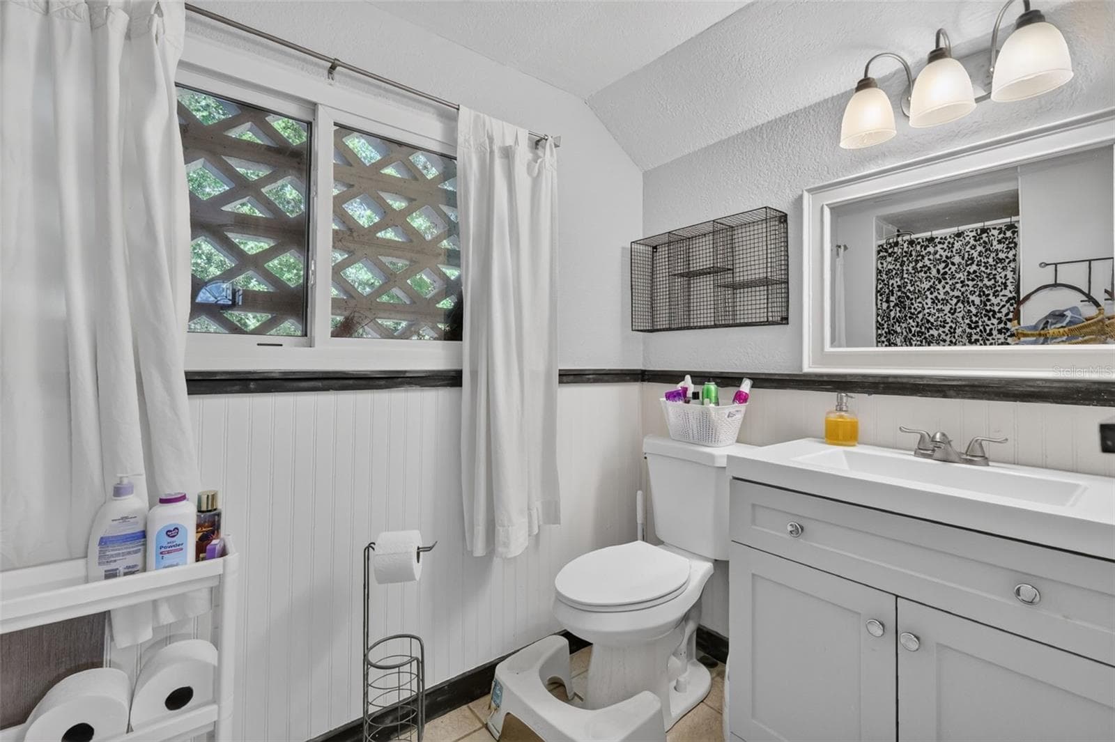 Primary bath - 428 RUTH ST, LONGWOOD