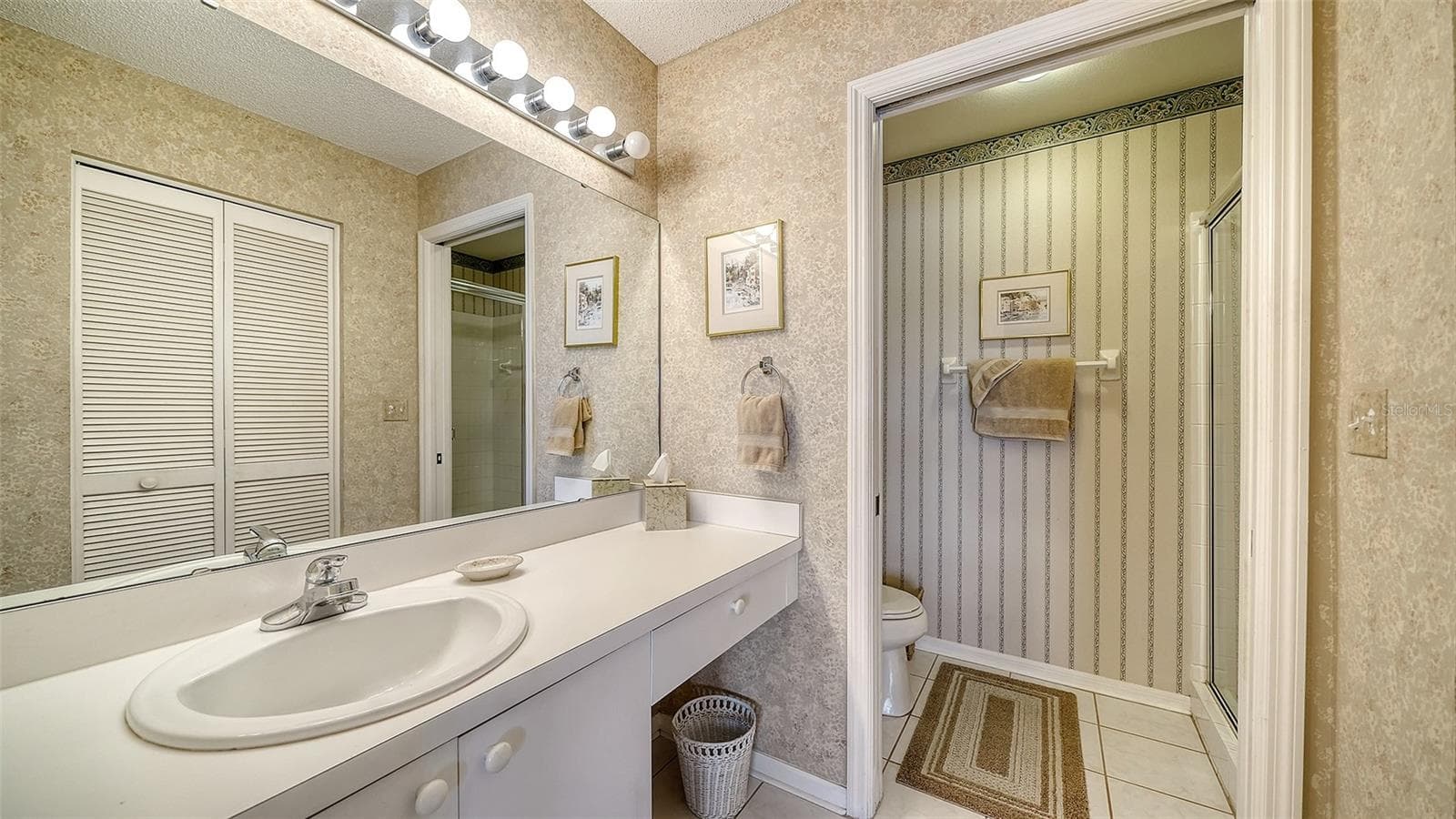 Condominium at 9330 CLUBSIDE CIR #3306, SARASOTA, photo 17 of 59