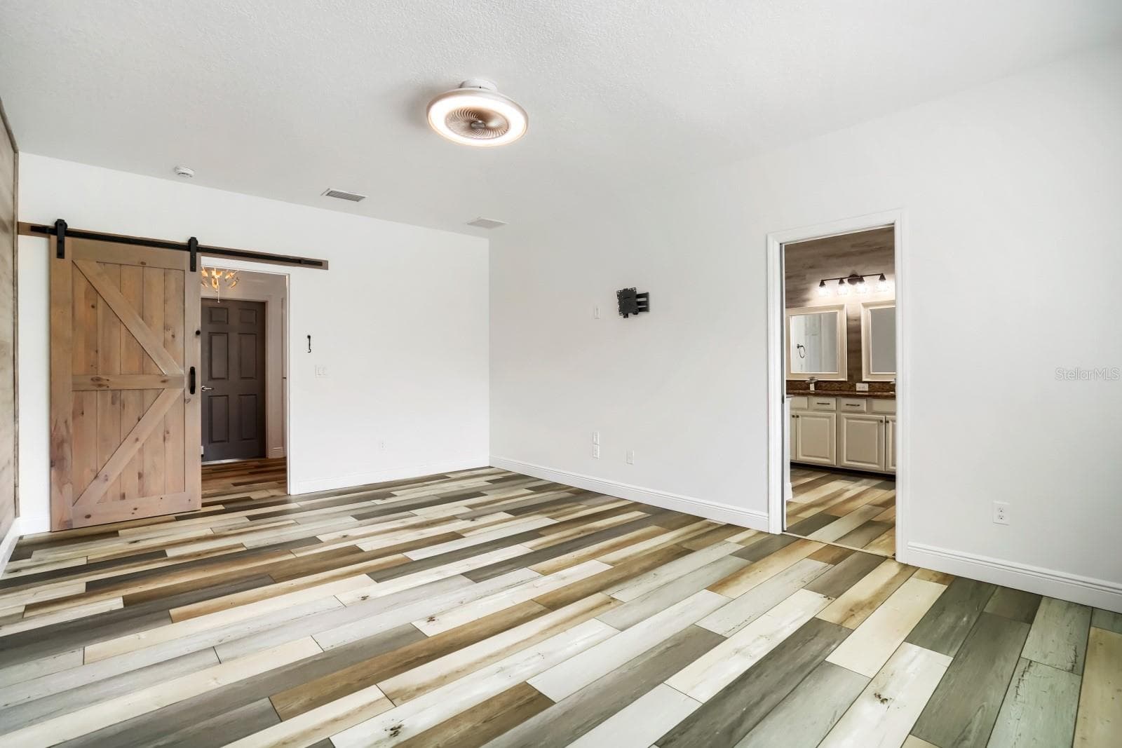 Single Family Residence at 3951 PACENTE LOOP, WESLEY CHAPEL, photo 18 of 31