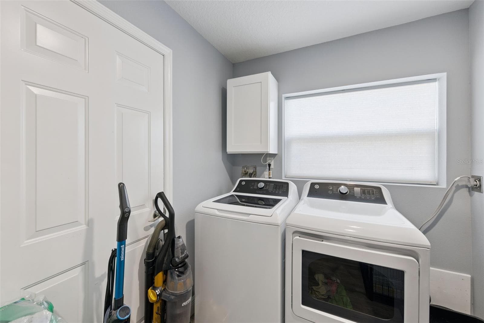 Single Family Residence at 27821 LOIS DR, TAVARES, photo 25 of 51