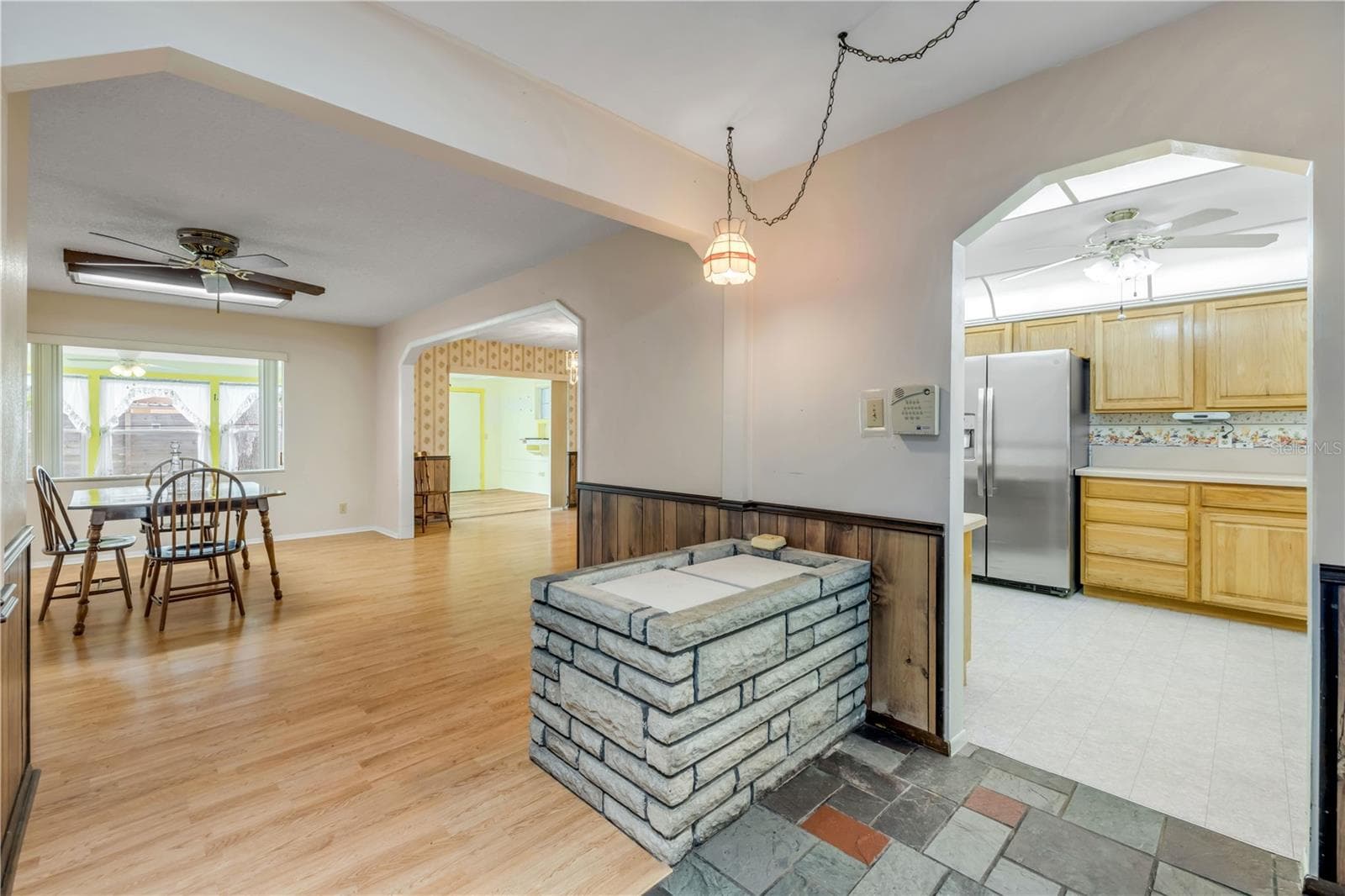 Single Family Residence at 1428 MARDRAKE RD, DAYTONA BEACH, photo 5 of 52