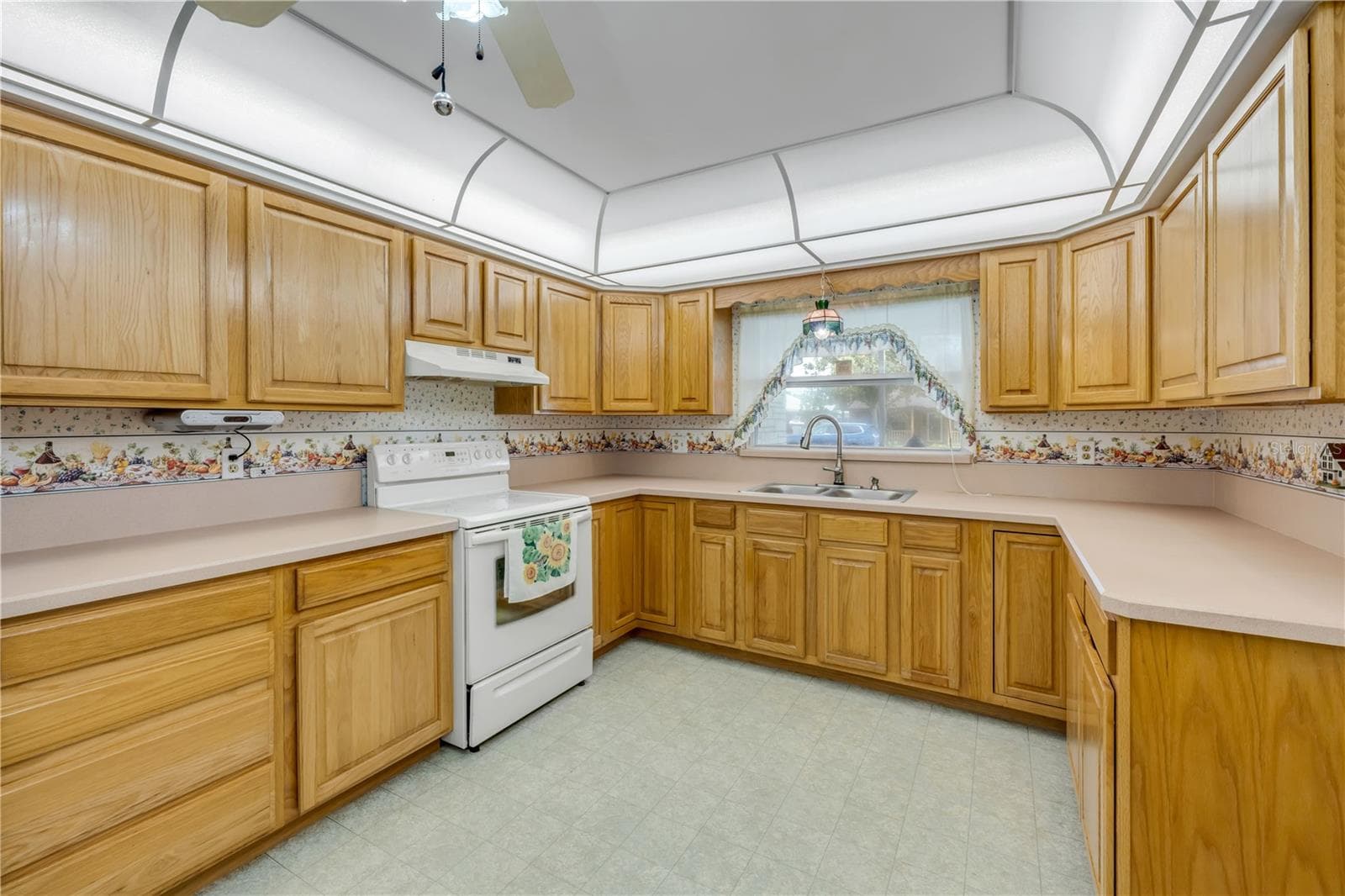 Single Family Residence at 1428 MARDRAKE RD, DAYTONA BEACH, photo 15 of 52