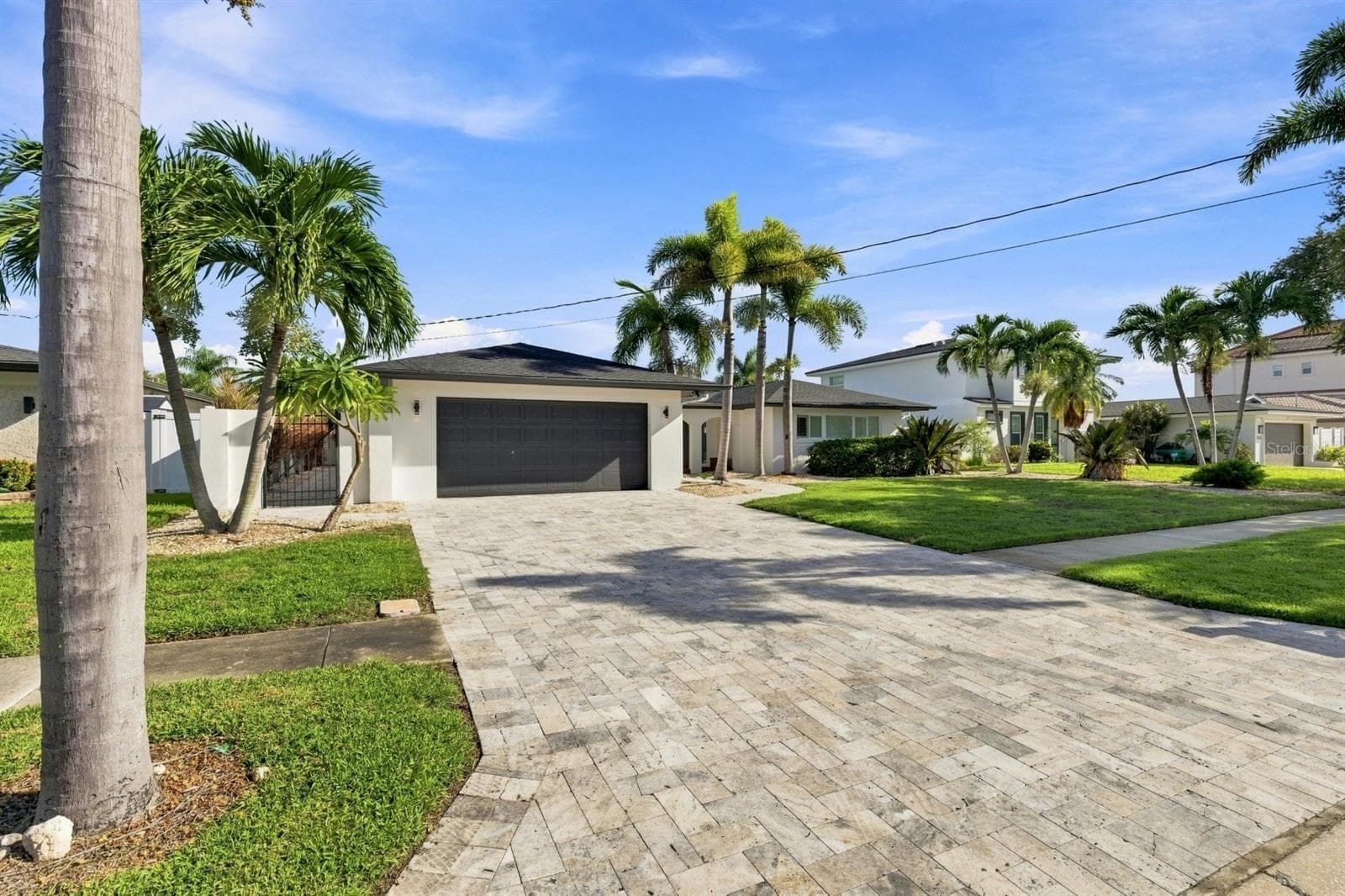 320 PALM IS NE
