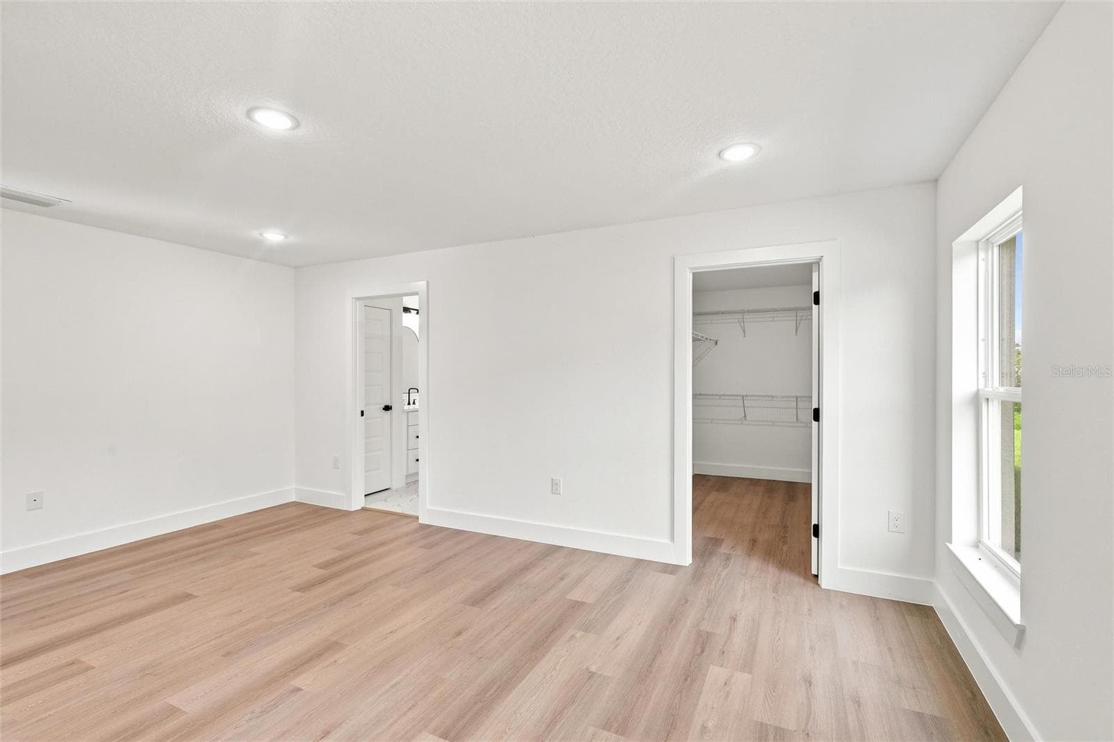 Single Family Residence at 6898 DICKINSON DR, SEBRING, photo 18 of 48