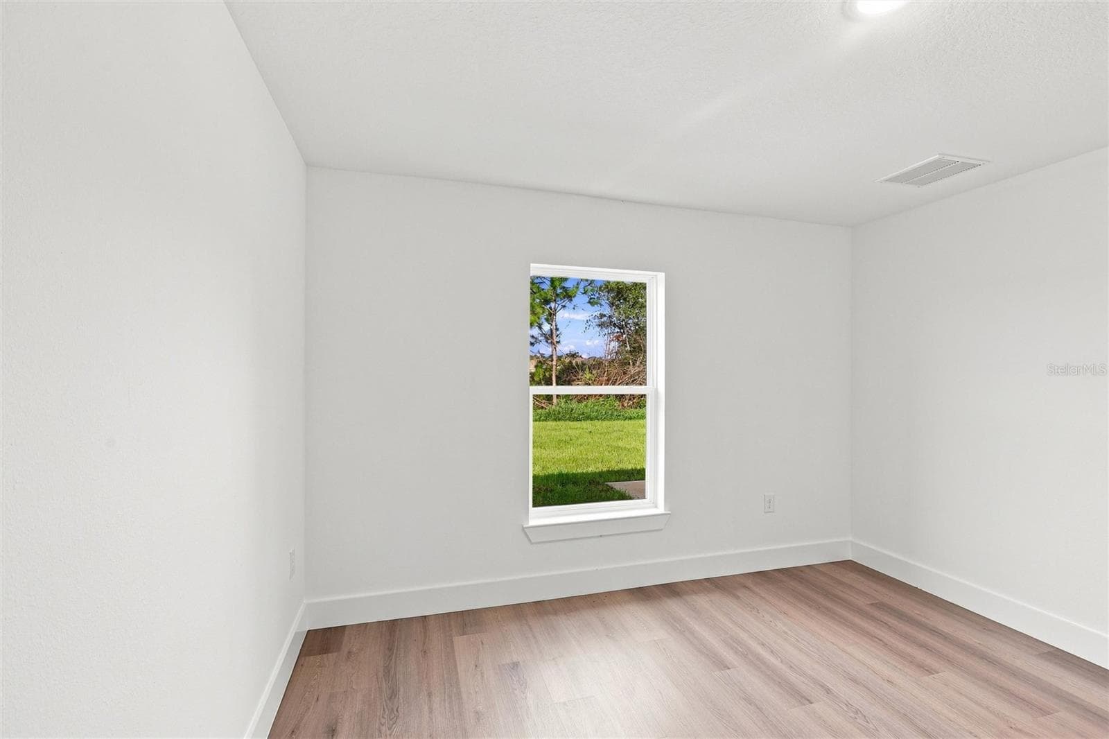 Single Family Residence at 6898 DICKINSON DR, SEBRING, photo 24 of 48